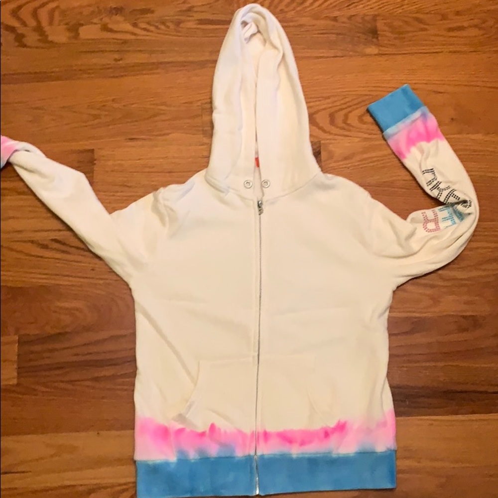 sweater/hoodie